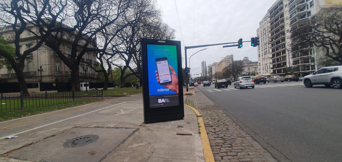 MUPIS digitales, ejemplo en vía pública